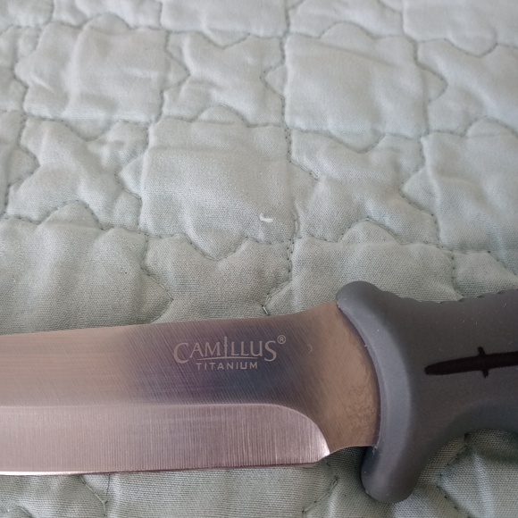Camillus 9.5" Camp Knife, Titanium Bonded 4.75" Fixed Blade, Camping/Hunting, Gr - Picture 3 of 11